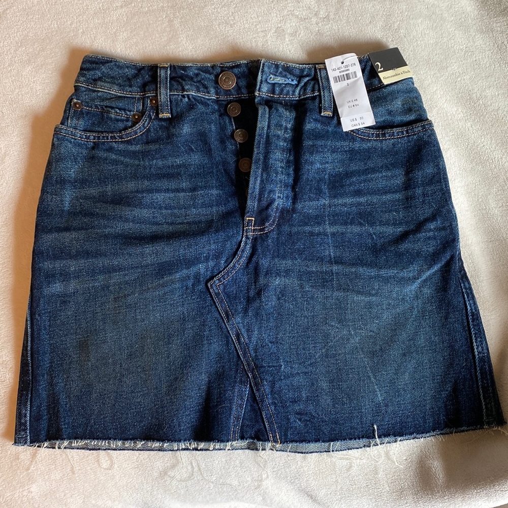 Abercrombie & Fitch denim skirt.